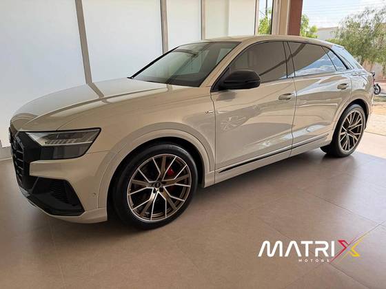 AUDI Q8 3.0 TFSI GASOLINA PERFORMANCE BLACK QUATTRO TIPTRONIC